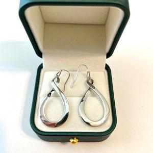 Sterling silver infinity necklace and earring set